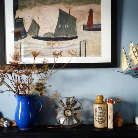 Northdene Cottage - cosy old fisherman's cottage two mins from sea - free parking - wood burning stove - roll top bath - dog friendly