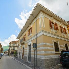 Orsini: tre camere da letto, 2 bagni