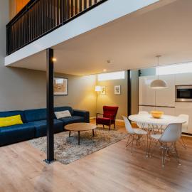 Apartments De Hallen, hotel in Amsterdam