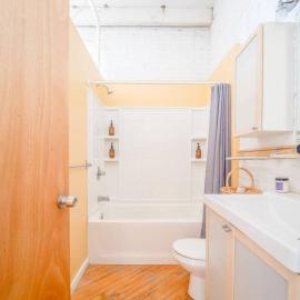 Cool Urban Stay Dtwn Apt And Patio, hotel en Binghamton