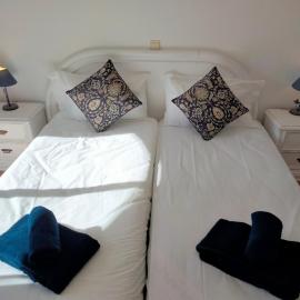 Lovely 2-bedroom in Carvoeiro, Hotel in Poço Partido