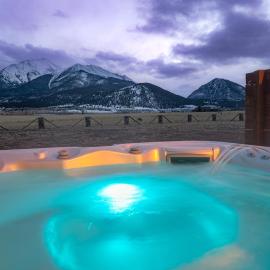 Buena Vista Mountain Retreat - Ultimate Privacy with Spa & Unbeatable Views, hotel in Buena Vista