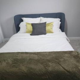 Basement suite in Winnipeg, hotel u gradu 'Winnipeg'