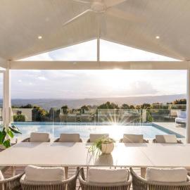 Miren Estate - lavish hinterland estate with pool