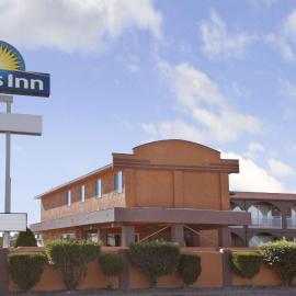 Days Inn by Wyndham Socorro, хотел в Сокоро