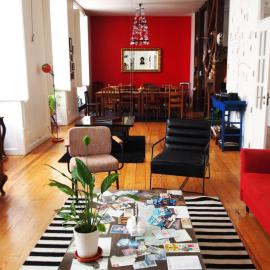Living Lounge Hostel