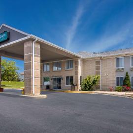 Quality Inn Aurora - Naperville Area, hotelli kohteessa Aurora