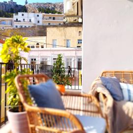 Ammoudara's apartments Rooftop、カリムノスのホテル
