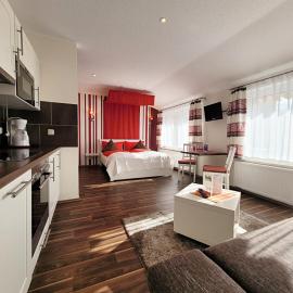 Studio-Apartment Zacher 1 - 3, hotel in Kühlungsborn