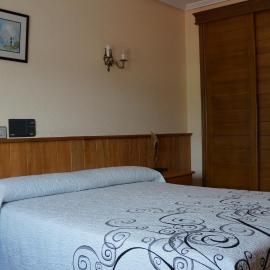 Hotel Larry, хотел в Сее