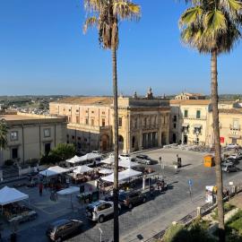 1777 Luxury Suite, hotel v destinaci Noto