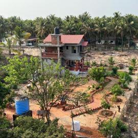 CLASSIC ANAND Bungalow-Deluxe Suite at Tarkarli Beach,، فندق في مالفان