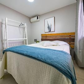 272 - Apartamento com 02 dormitórios a 200m da Praia de Canto Grande, hotel a Bombinhas