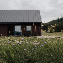 Folwark Soblówka - Domek AGAT z sauną i widokiem na góry