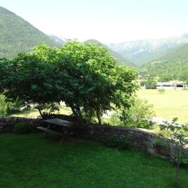 Casa Rural Calzon Ordesa, Hotel in Oto