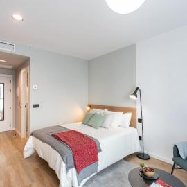 Be Casa - San Sebastian de los Reyes، فندق في سان سيباستيان دي لوس رييس