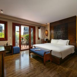 Oriental Suites Hotel & Spa