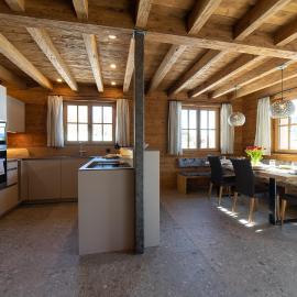 Chalet Zuestoll - Luxury & Bergblick, hotelli kohteessa Wildhaus