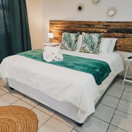 Sea Breeze Manor - Green Unit