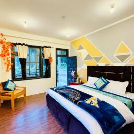 Rare House, hotel in Kalgha