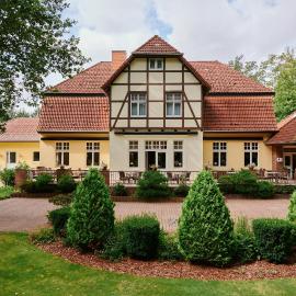 Waldhotel Forsthaus Hainholz, hotel di Pritzwalk
