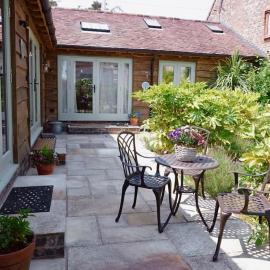 Nest Holiday Hideaway Dove Cottage-Beautiful Location in the Long Mynd Area of Outstanding Natural Beauty-WHIRLPOOL JACUZZI BATHS!!