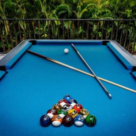 Green Mountain Studio 2, pool table-7 min to beach
