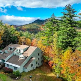 Inviting Bartlett Condo: 1 Mi to Attitash Mountain