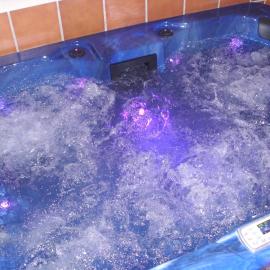 Casa Rural con Jacuzzi Taberna del Tio Pedro, hotel a Cabañas de Polendos