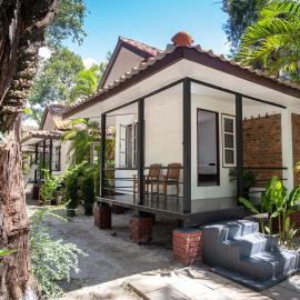 Sand Beach Bungalow, hotel in Klong Muang Beach