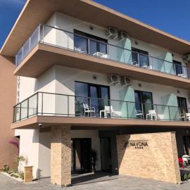 Vila Navona, hotel en Saturn