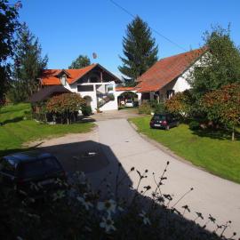 House Ilija Hodak, hotel i Seliste Dreznicko