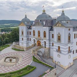 Galicia Nueva, castle hotel, хотел в Лученец