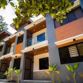 Viesnīca LacambraHills Studio Olongapo pilsētā Olongapo