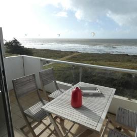 Bel appartement rénové avec vue sur mer pour 6 personnes à Notre-Dame-de-Monts - FR-1-540-224, hotel in Notre-Dame-de-Monts