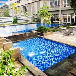 Valore Hotel, хотел в Cimahi