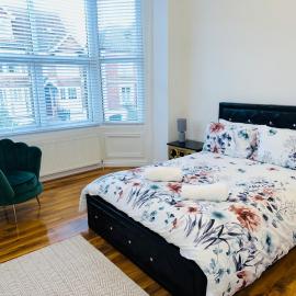 Newly refurbished two bedrooms flat