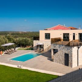 Villa Ava