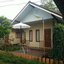 Bansuan Inthanon Resort, hotel in Chom Thong