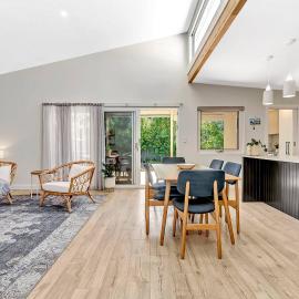 'Chimney Cottage' Family Gem where Beach meets Port