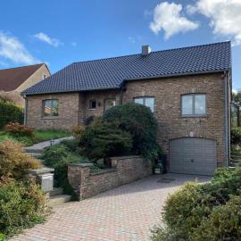 Le Logis du Plateau، فندق في Herve