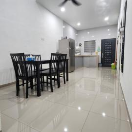 Voon 4 bedroom homestay Mersing 2