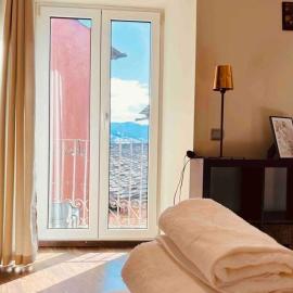 Luminoso y Céntrico Estudio, Llívia, Cerdanya, hotel u gradu 'Llivia'