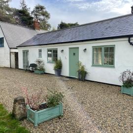 Cottages at Woodlands, Grooms Cottage, Hotel in Wareham