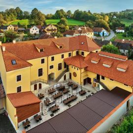 Pivovar Rožmberk, hotel di Rožmberk nad Vltavou