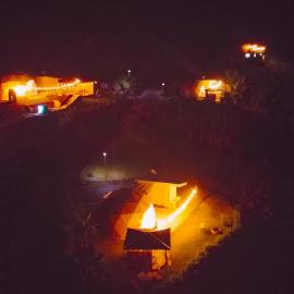 Las Colinas Glamping, hotell sihtkohas Turrialba