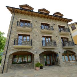 Hotel Los Nogales: Campo'da bir otel