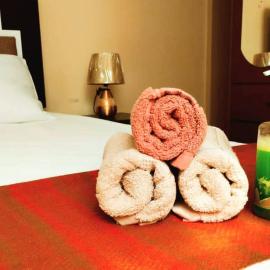 Apart Florencia, piscina en el verano! incluye parking y vigilancia 24 horas!, hotel di Tacna