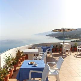 ARMENA INN, hotel i Armenistis