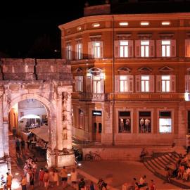 Boutique Suites Joyce, hotel di Pula
